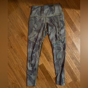 Wattie Ink Camouflage Leggings